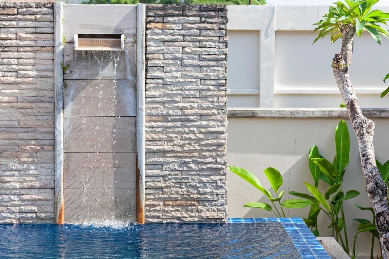 Foxtail Palm Villa Rawai Exterior foto